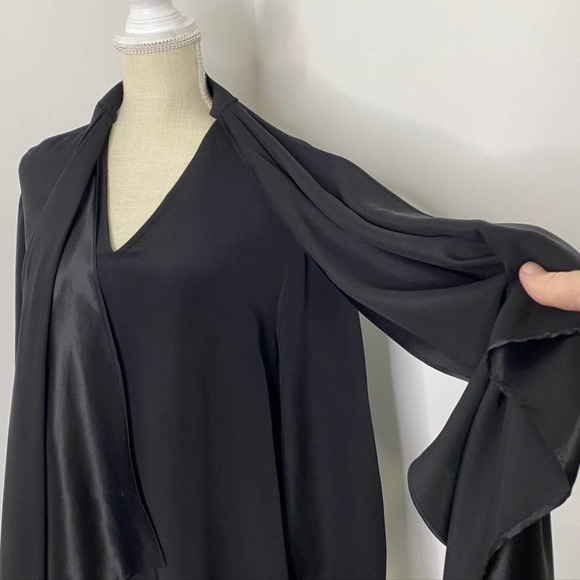 Calvin Klein 205W39NYC Satin Drape-Front Silk Cady top MADE IN ITALY - Picture 4 of 14